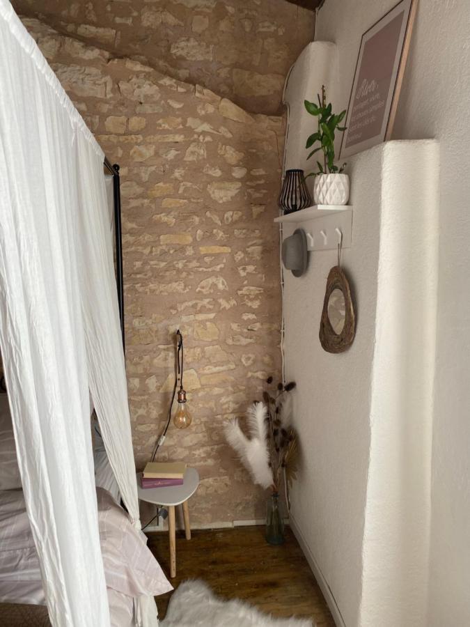 La Maison Du Commandeur Maine-de-Boixe Buitenkant foto